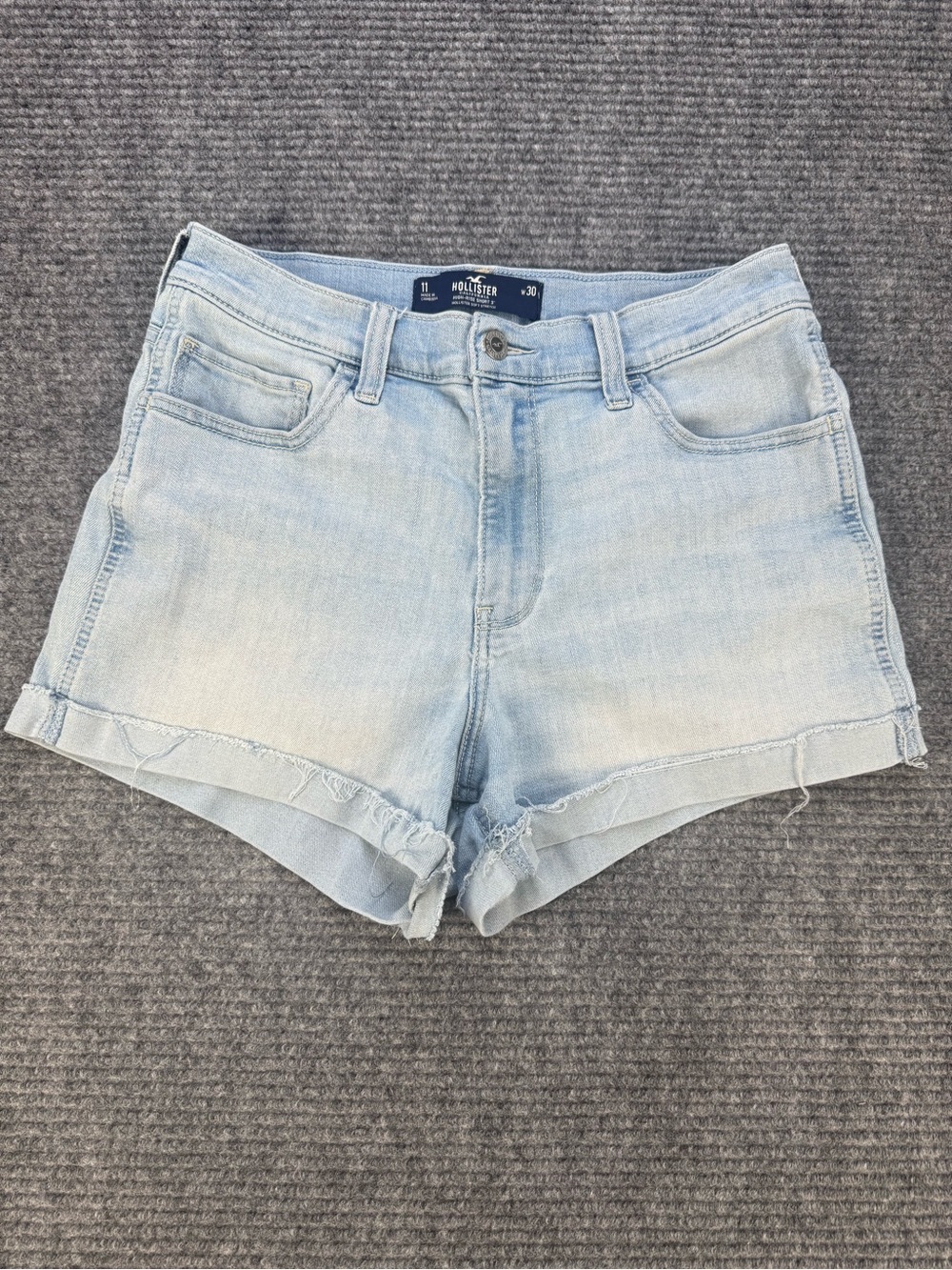 Hollister High Rise Shorts Women's 11 W30 Light Wash Denim Cutoff Frayed Hem
